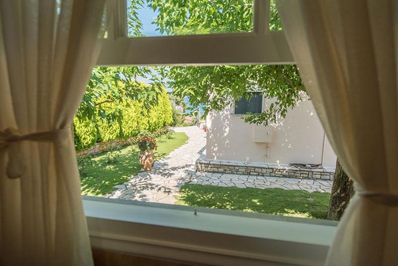 Natasa Apartment Храни Екстериор снимка